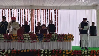 धामी कैबिनेट का हुआ विस्तार, विधायक खजान दास, भरत सिंह चौधरी सहित इन पांच मंत्रियों ने ली शपथ