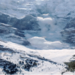 हिमस्खलन की चेतावनी, ऊंचाई वाले क्षेत्रों में बर्फबारी, इन पांच जिलों के लिए बताया गया खतरा