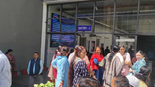 जनगणना ड्यूटी के दौरान ट्रेनिंग ले रहे टीचरों का हंगामा, ज्वाइंट मजिस्ट्रेट ने सुलझाया विवाद