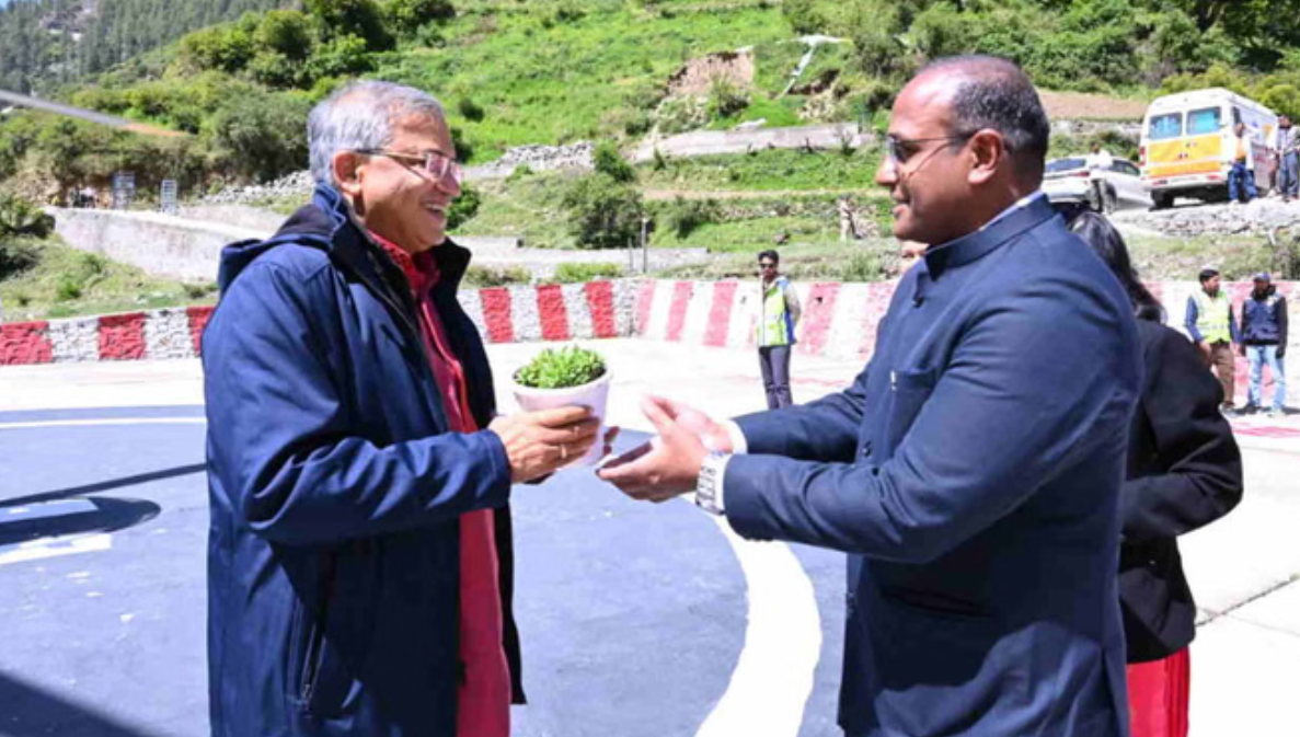 मुख्य चुनाव आयुक्त ज्ञानेश कुमार उत्तरकाशी पहुंचे, सीमांत पोलिंग बूथ हर्षिल का करेंगे निरीक्षण