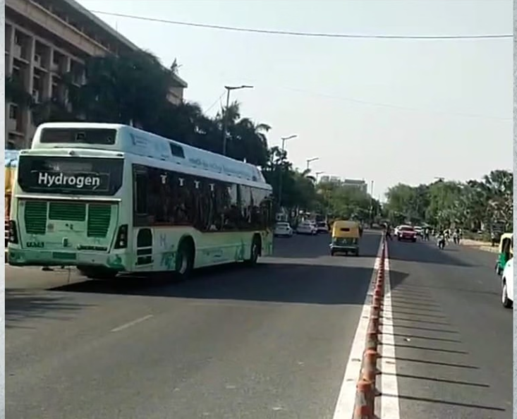 उत्तराखंड में लागू होगा केरल मॉडल, दून-दिल्ली मार्ग पर चलेंगी हाइड्रोजन बसें